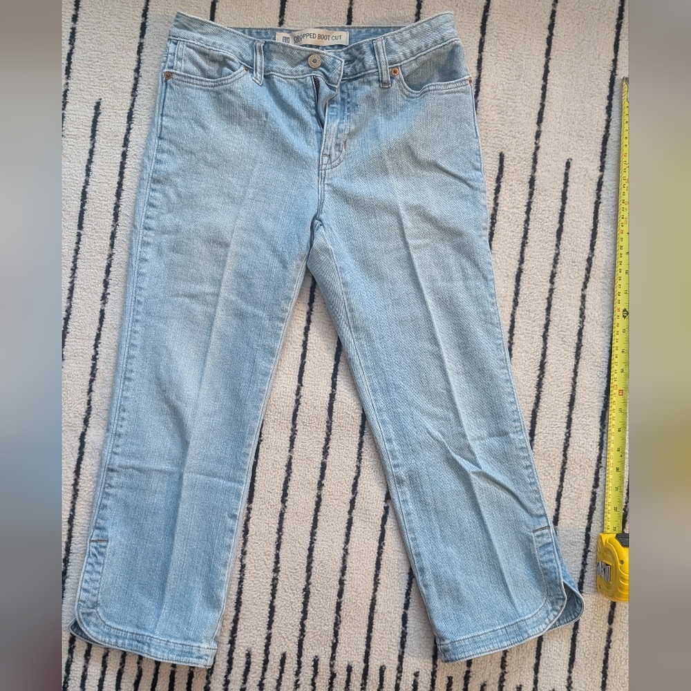 Gap capris. Size 4. Low/mid rise.